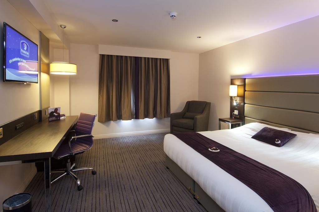 Premier Inn Bath City Centre 객실 사진