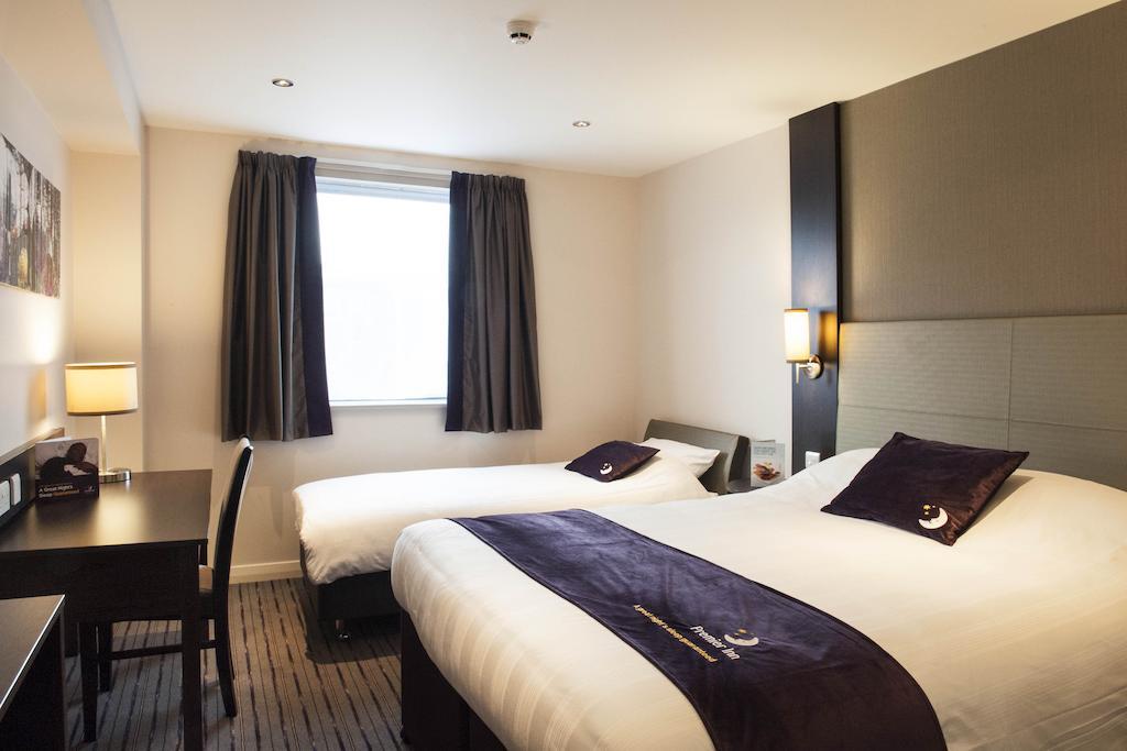 Premier Inn Bath City Centre 객실 사진
